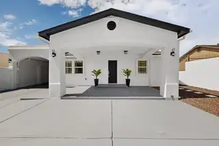 135 57TH Street SW, Albuquerque