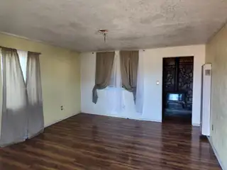 502 ROOSEVELT Avenue 