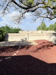 350 WESTERN HILLS Drive SE 