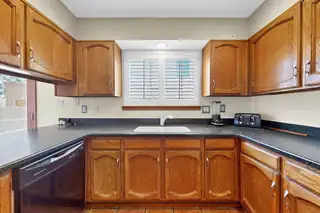 9129 Dempsey Drive NE Kitchen
