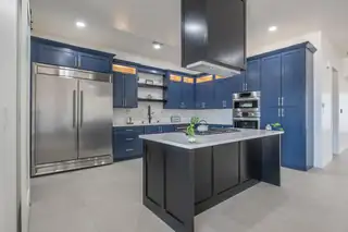 1709 22ND Avenue SE Kitchen