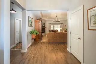 1978 CASTLE PEAK Loop NE Living Room