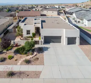 1978 CASTLE PEAK Loop NE Exterior Front