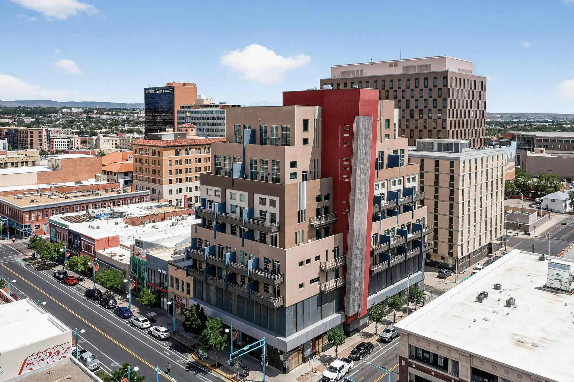 524 CENTRAL Avenue SW 708