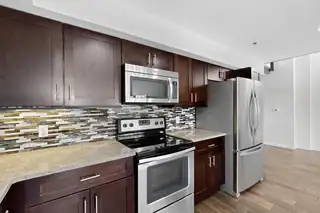 524 CENTRAL Avenue SW 708 Kitchen