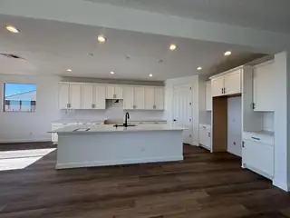 3121 Wolf Tail Loop NE Kitchen