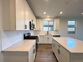 5436 Blazing Star Street NE Kitchen