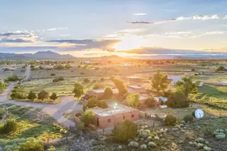 54 RONS Road Kitchen