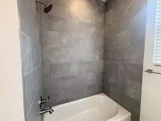 3177 Wolf Tail Loop NE Bathroom