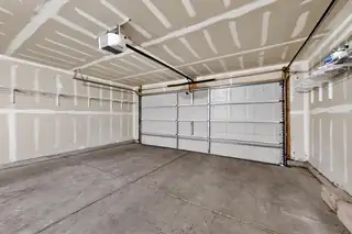 4247 ALTURA VISTA Lane NE Garage