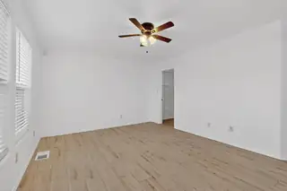 4247 ALTURA VISTA Lane NE Living Room