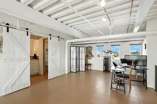 524 CENTRAL Avenue SW #803 Home Office