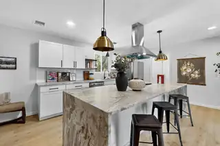 336 ENCHANTED VALLEY Place NW 