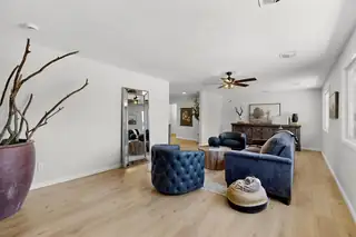 336 ENCHANTED VALLEY Place NW 