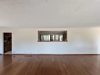 1604 LOS ARBOLES Avenue NW Living Room