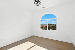 2012 Contreras Road NE View