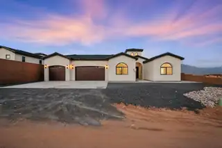 2012 Contreras Road NE, Rio Rancho