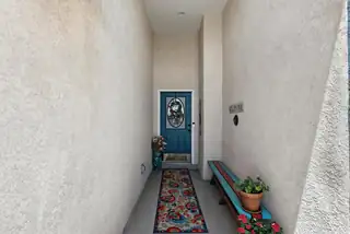 1902 VALLEY VIEW Drive SW 