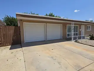 610 ESPANOLA Street NE 