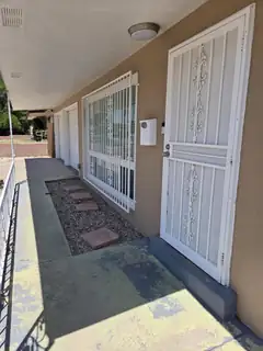 610 ESPANOLA Street NE 