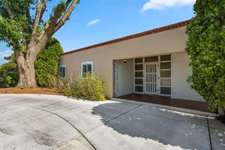 2316 HANNETT Avenue NE 