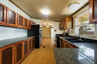1639 FERRIS Avenue SW Kitchen