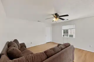 530 ALVARADO Drive SE 