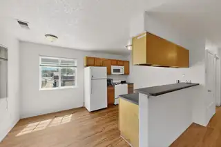 530 ALVARADO Drive SE 