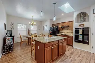 978 PRAIRIE ZINNIA Drive Living Room