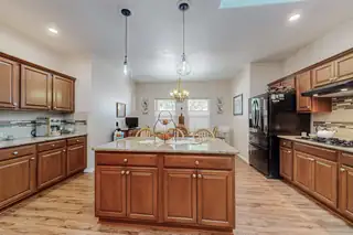 978 PRAIRIE ZINNIA Drive Kitchen