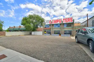 4405 CUTLER Avenue NE 