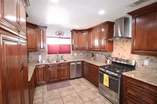 11320 Baja Drive NE Kitchen