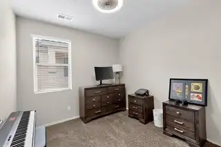 4143 SUMMIT PARK Road NE Home Office