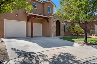 824 VISTA PATRON Drive 