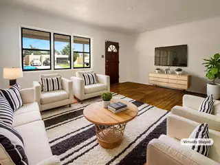 513 FLORIDA Street SE Living Room