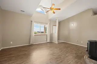 16 FUTURES Loop Living Room