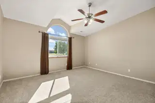 16 FUTURES Loop Living Room