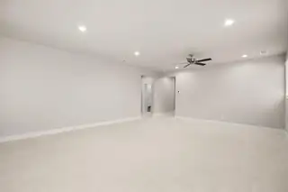 4201 Crowned Eagle Loop NE 