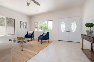 993 Calle Katarina Home Office