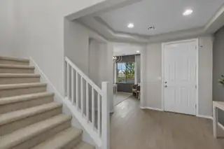 6818 Sydney Drive NE 