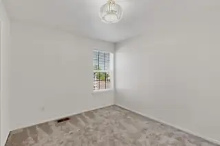 7352 BOXWOOD Avenue NE Bedroom