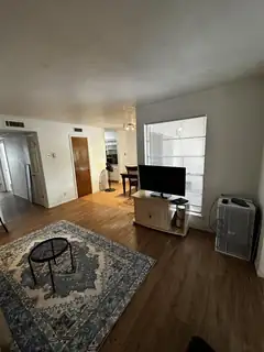 4601 Carlisle Boulevard NE D-8 Dining Room