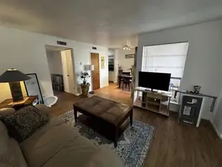 4601 Carlisle Boulevard NE D-8 Kitchen