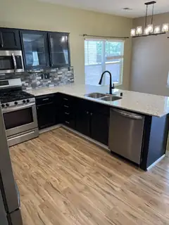 1433 ISLETA Court NE 