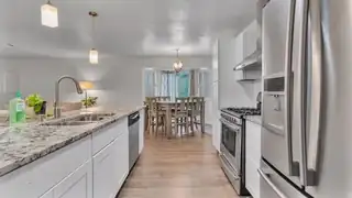 5404 TERRITORIAL Road NW Kitchen