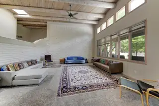 5800 TINNIN Road NW Living Room