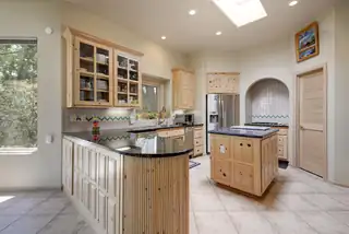 5800 TINNIN Road NW Kitchen