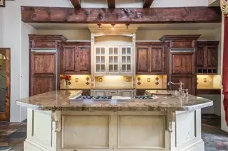 8820 GYPSY Drive NE Kitchen