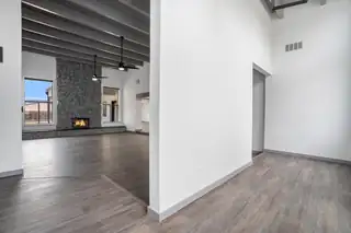 3900 SAINT ANDREWS Drive SE Living Room