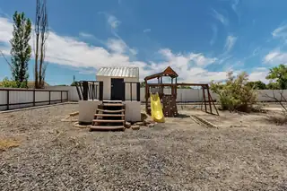 41 A ROAD 5192 Backyard